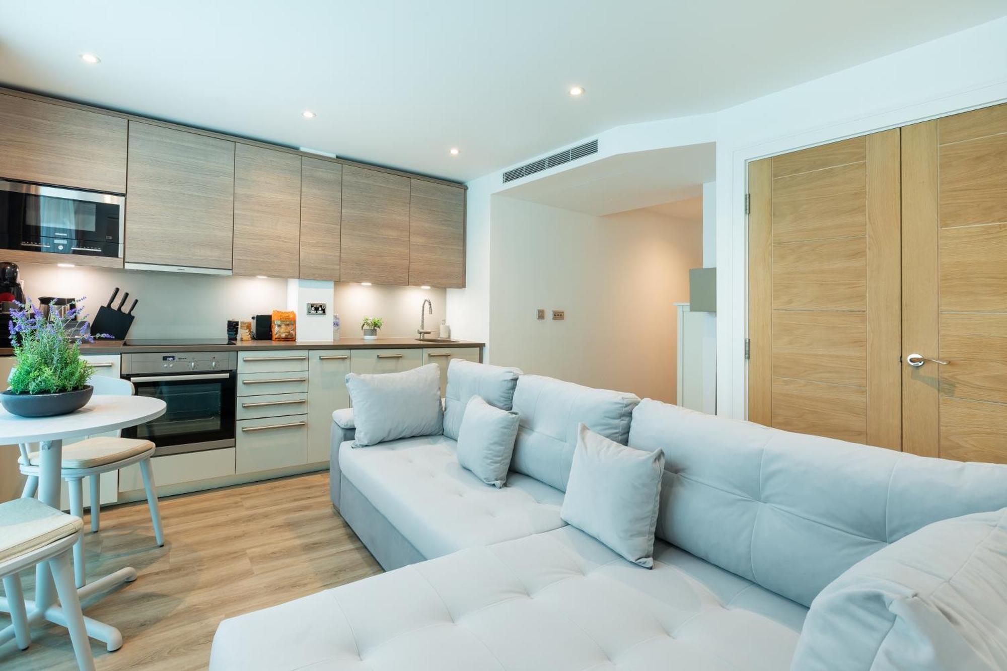 Vauxhall Luxury Manhattan Лондон Экстерьер фото
