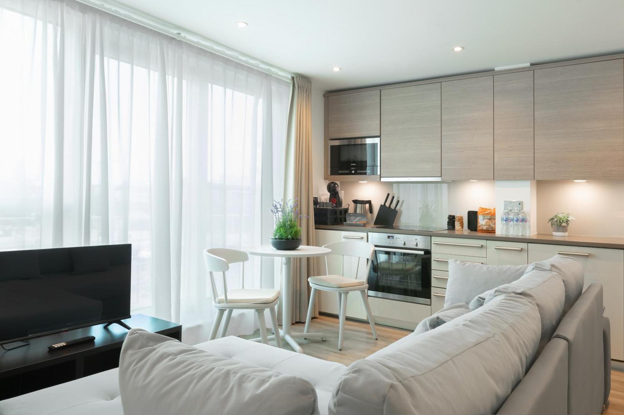 Vauxhall Luxury Manhattan Лондон Экстерьер фото